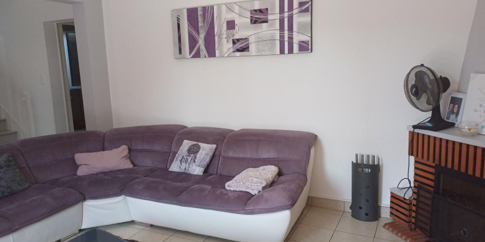 maison à ST PIERRE DU MONT (40280)